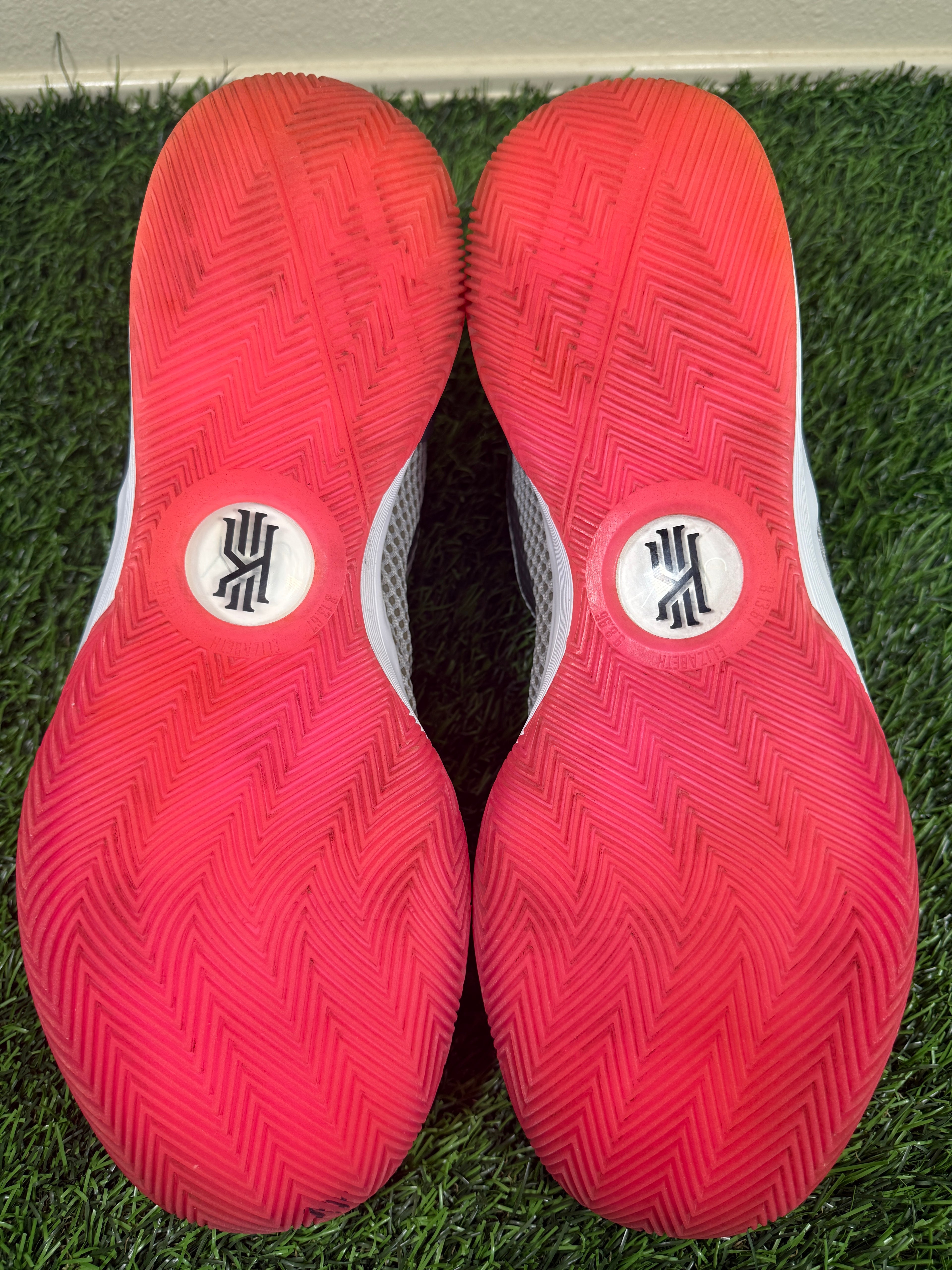Kyrie 1 ID “Steel Salmon” (Size 15)