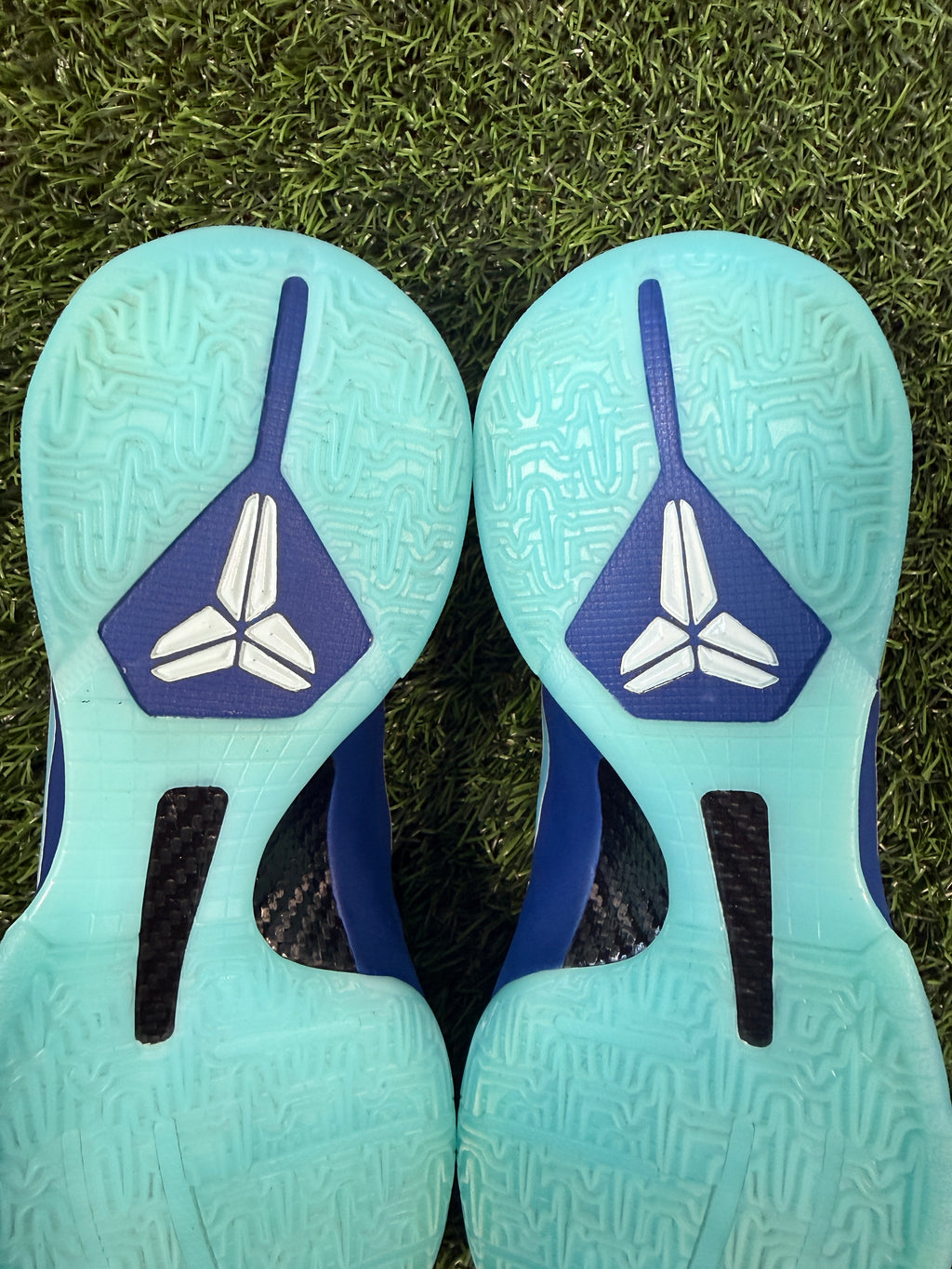 Kobe 5 “X-Ray” (Size 11)
