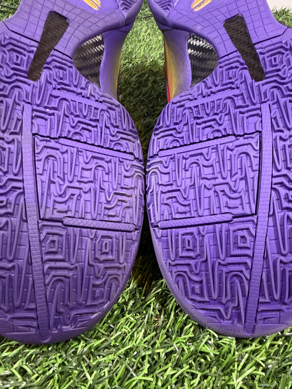 Kobe 5 “Undefeated” (Size 11)-Mase Kicks