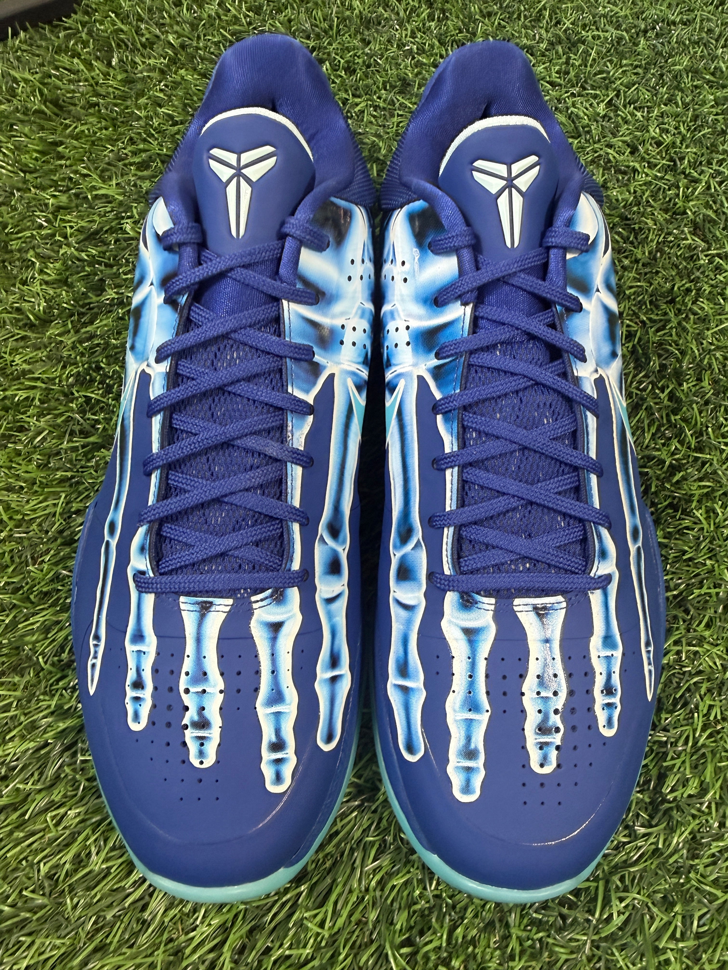 Kobe 5 “X-Ray” (Size 11)