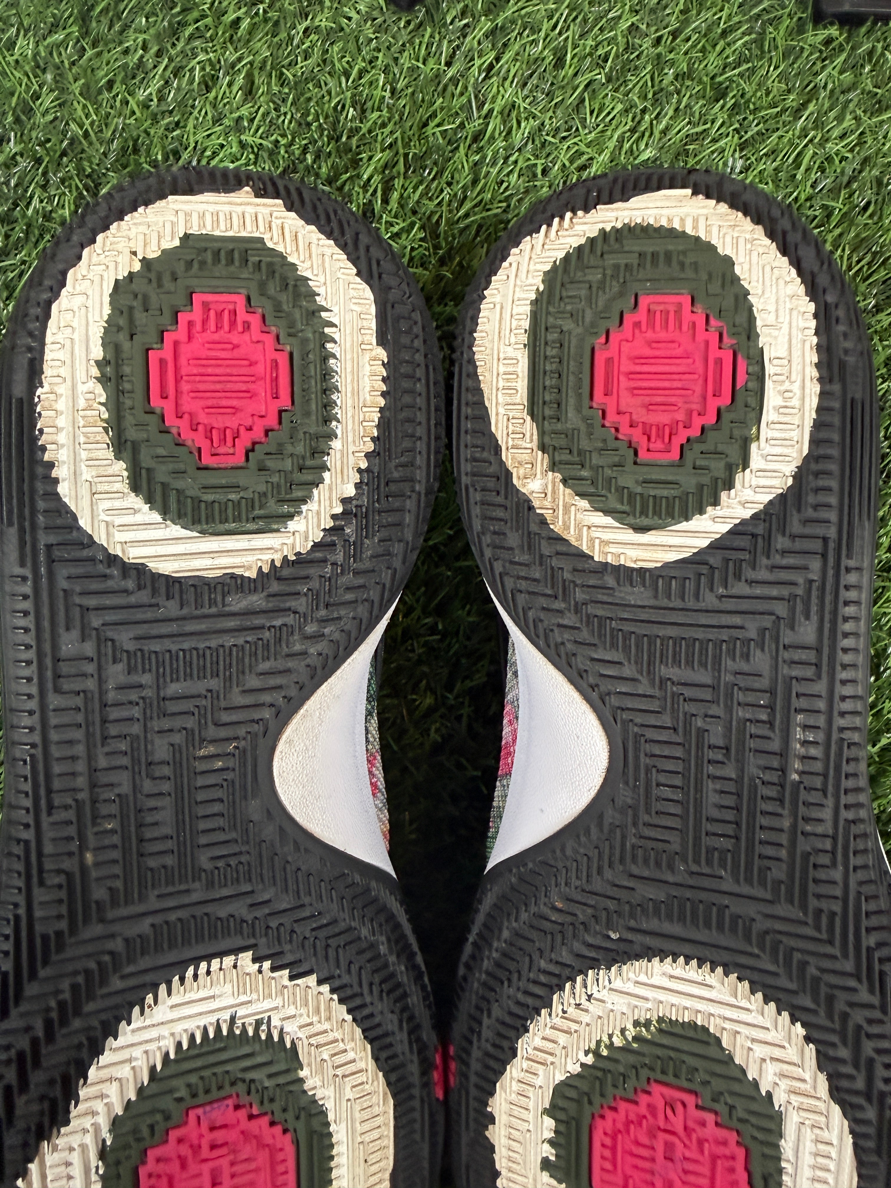 Kyrie 1 Low “Floral” (Size 13)