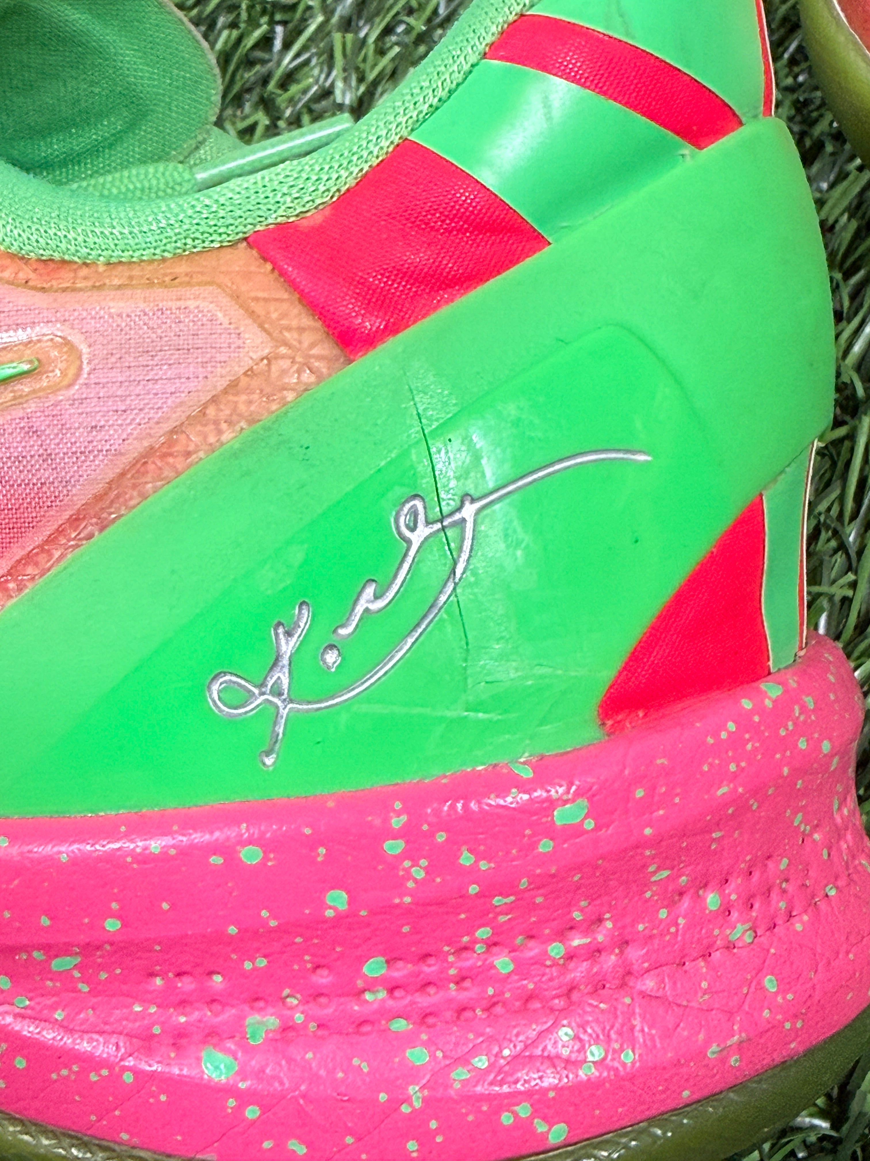 Kobe 8 SS ID “Pink & Green” (Size 9)
