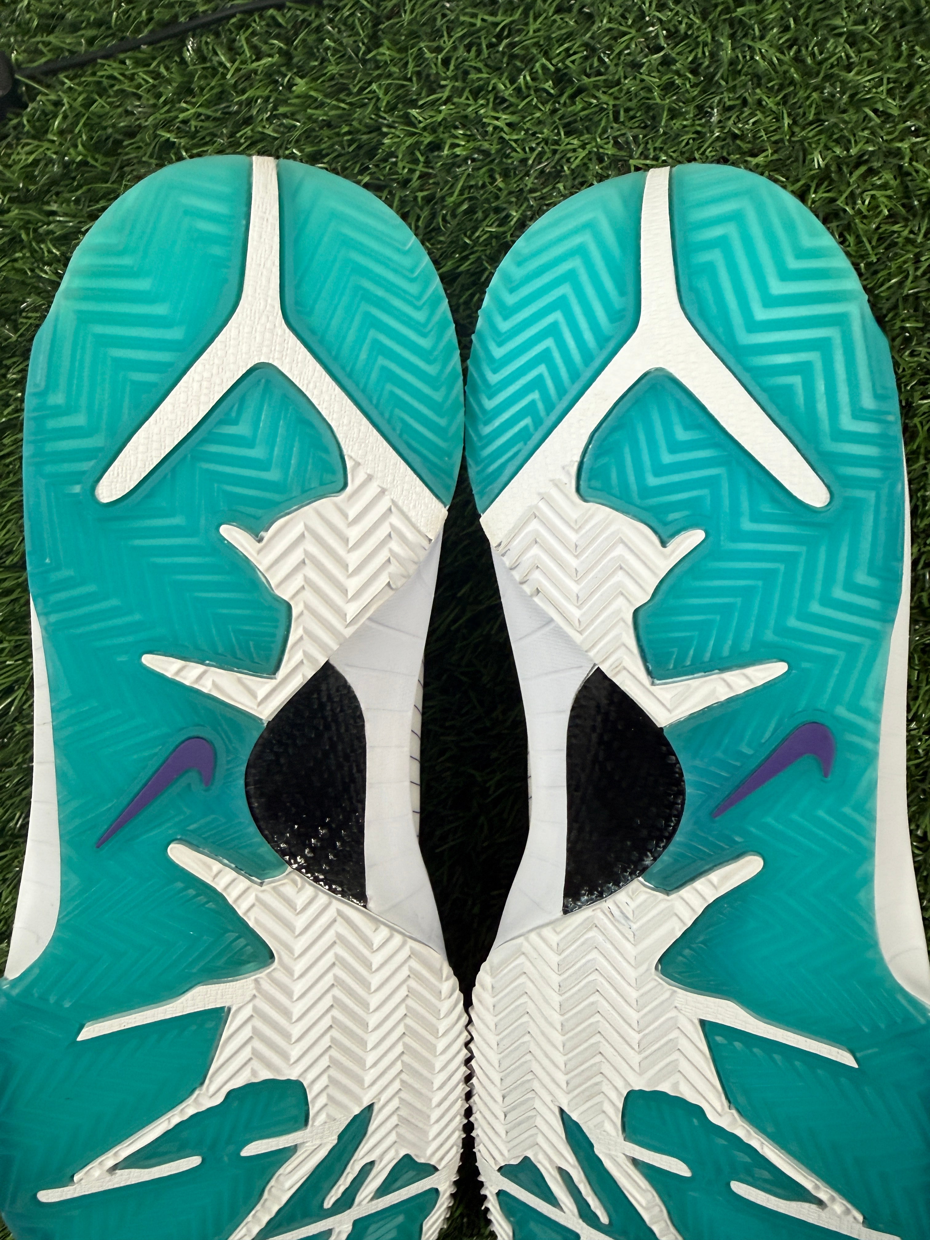 Kobe 4 “Draft Day” (Size 14)