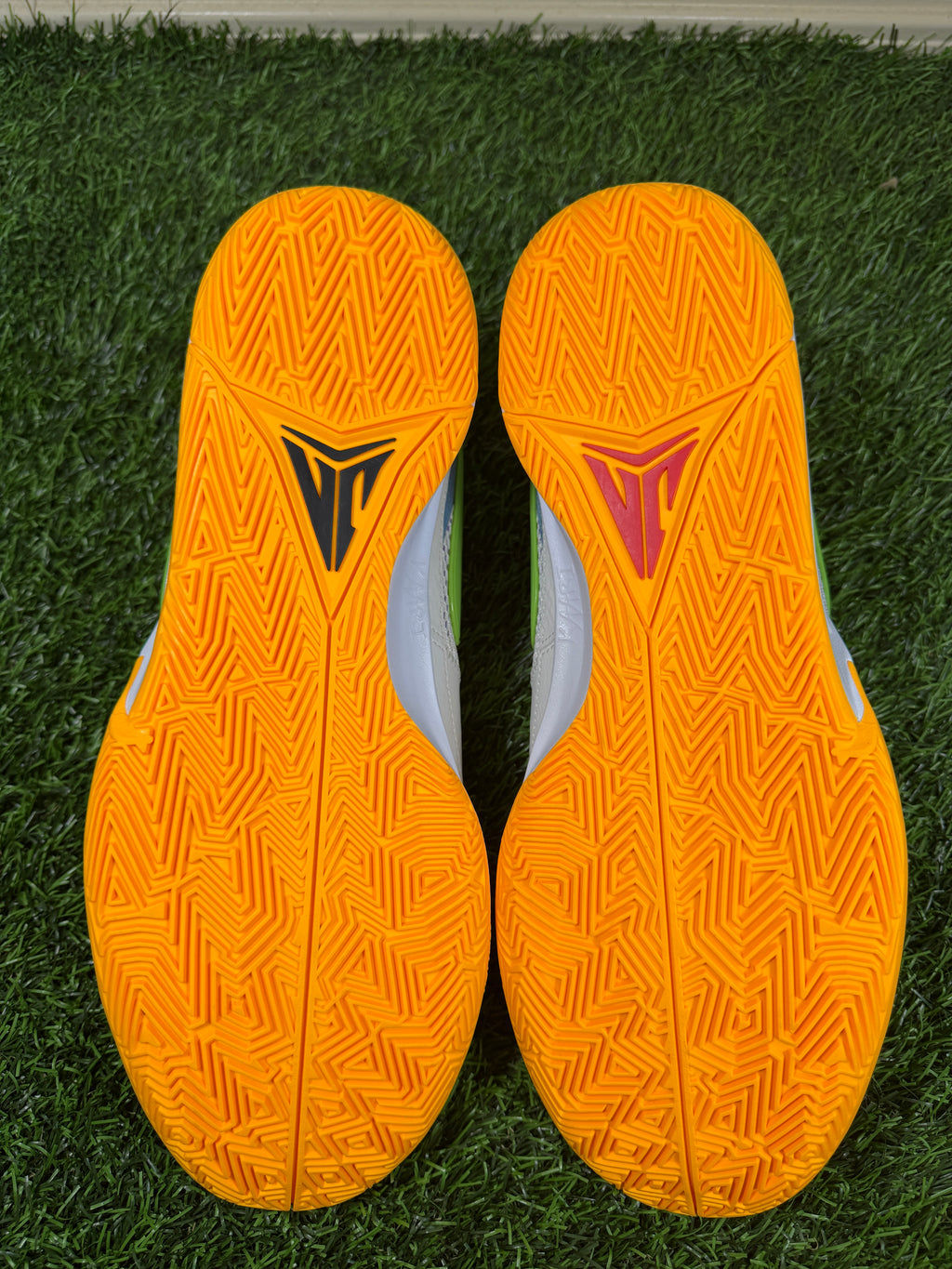 JA 1 “Family Trivia” (Size 15)-Mase Kicks