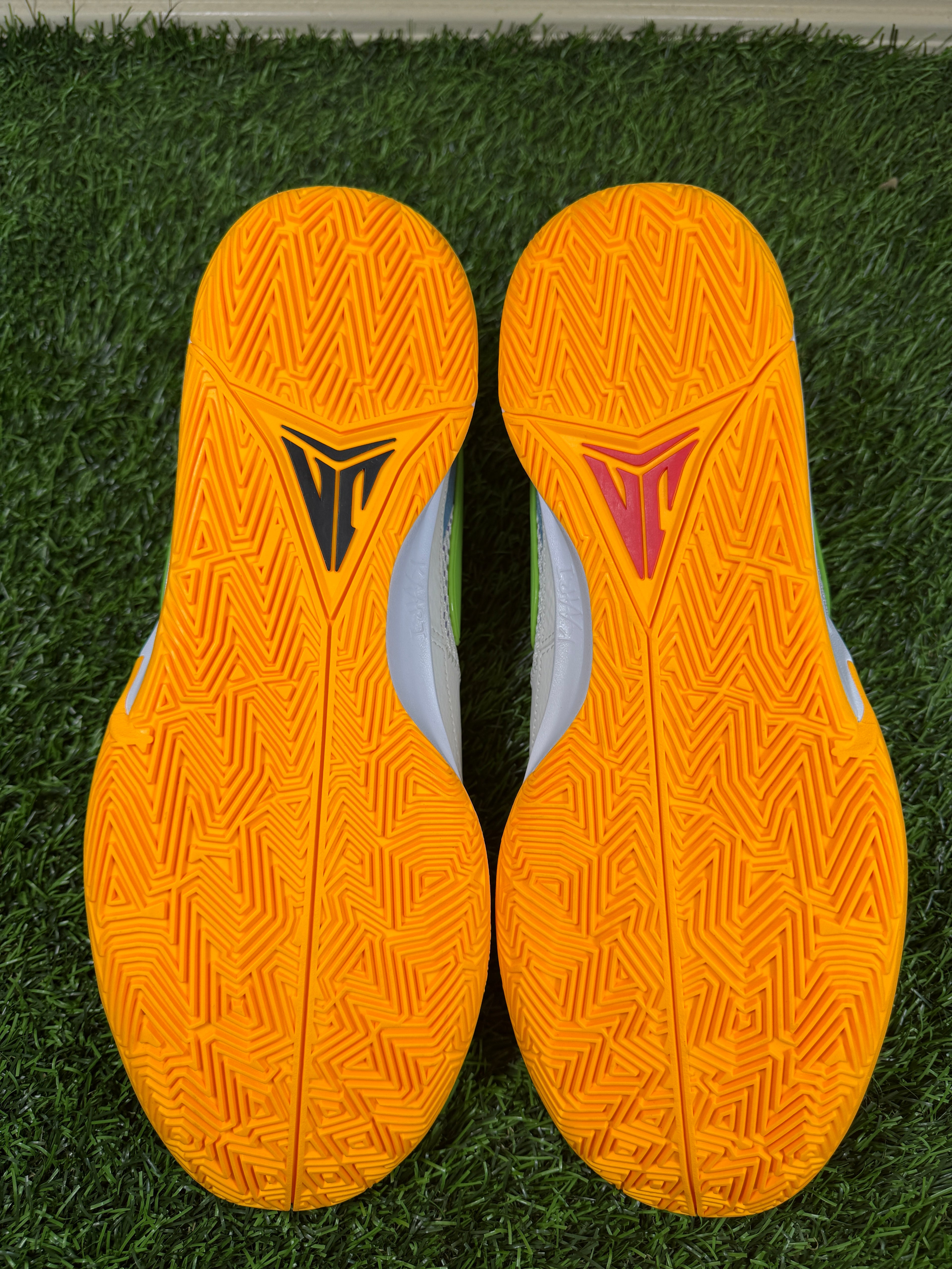 JA 1 “Family Trivia” (Size 15)-Mase Kicks