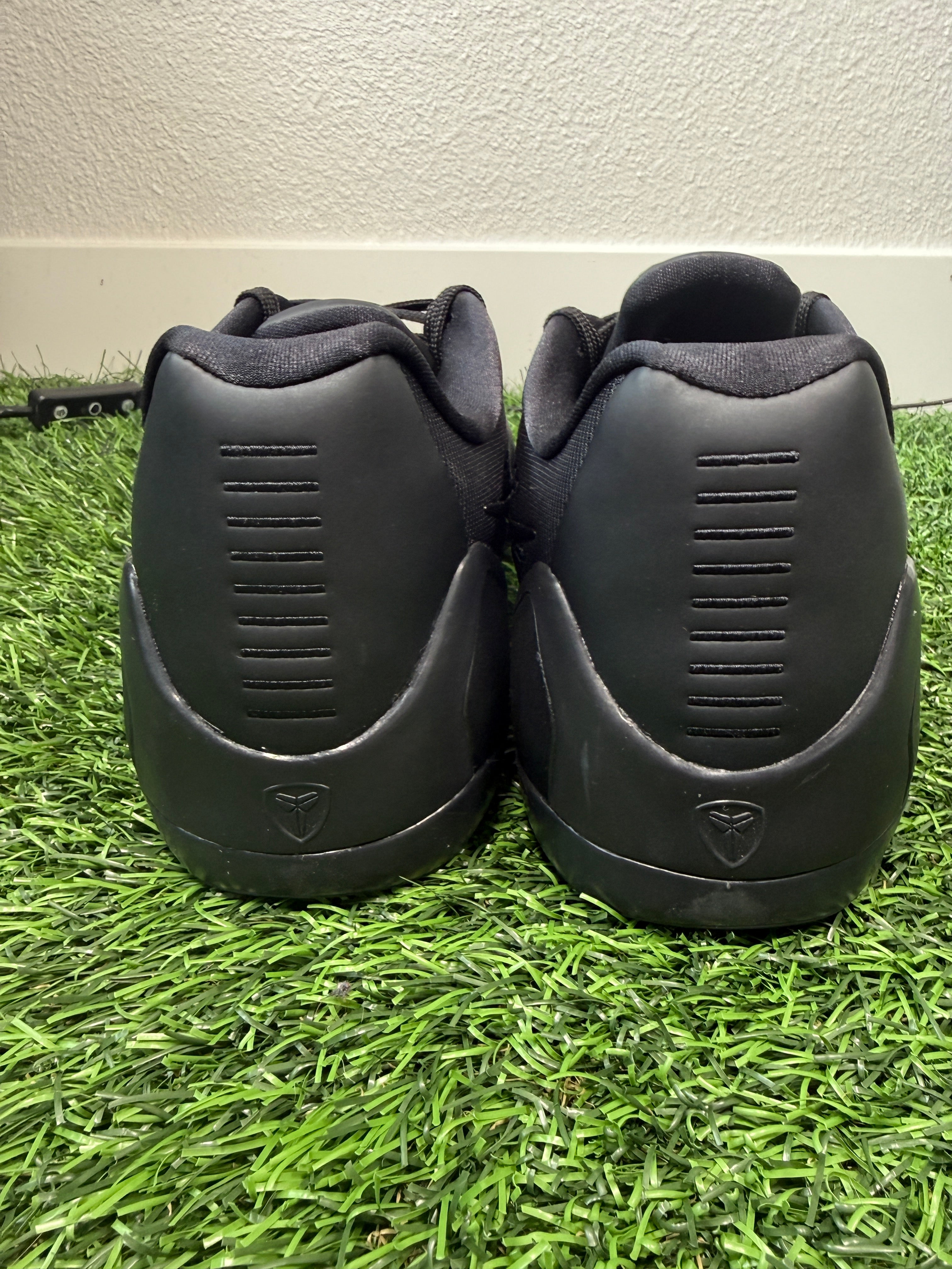 Kobe 9 TB “Blackout” (Size 15)
