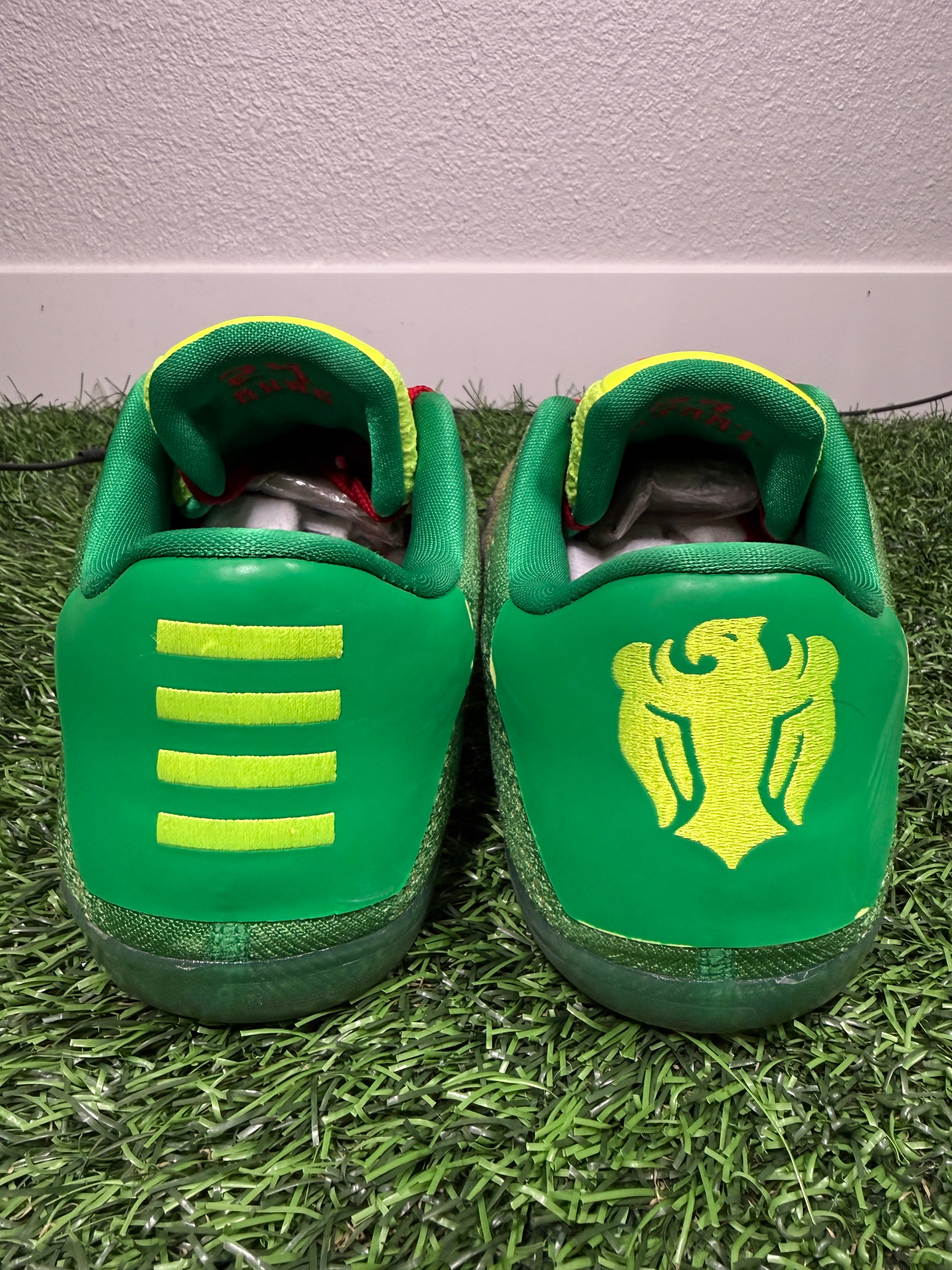 Kobe 11 ID “Grinch” (Size 11.5)