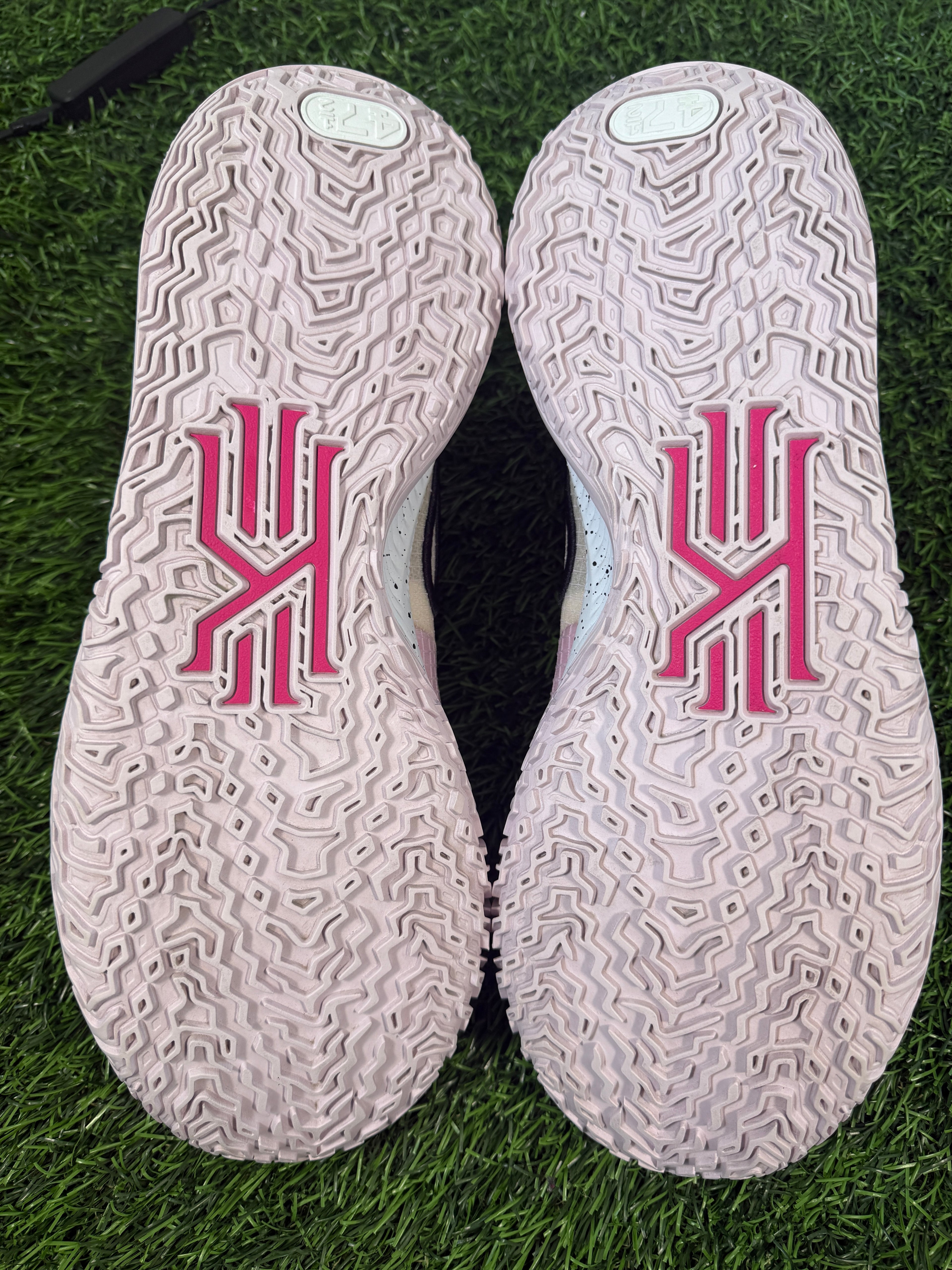 Kyrie Low 4 “Kay Yow” (Size 13)