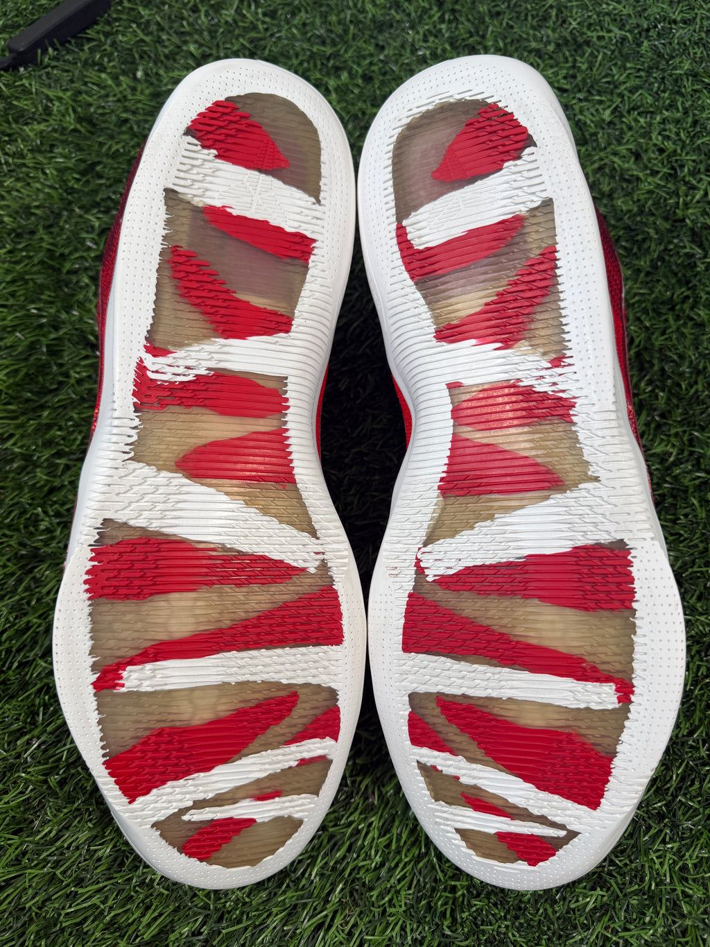 Kobe 11 “Red Horse” (Size 14)
