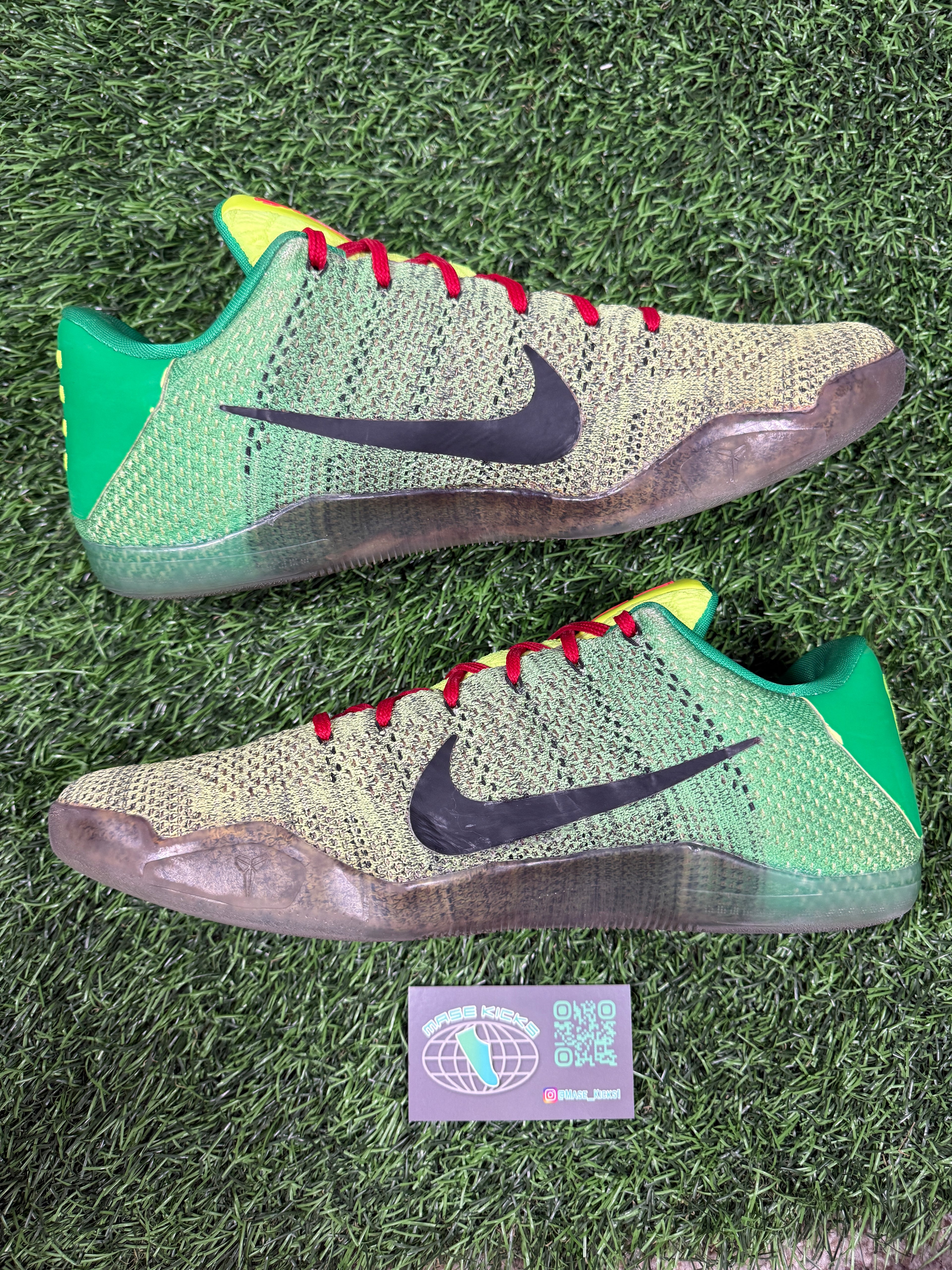 Kobe 11 ID “Grinch” (Size 11.5)