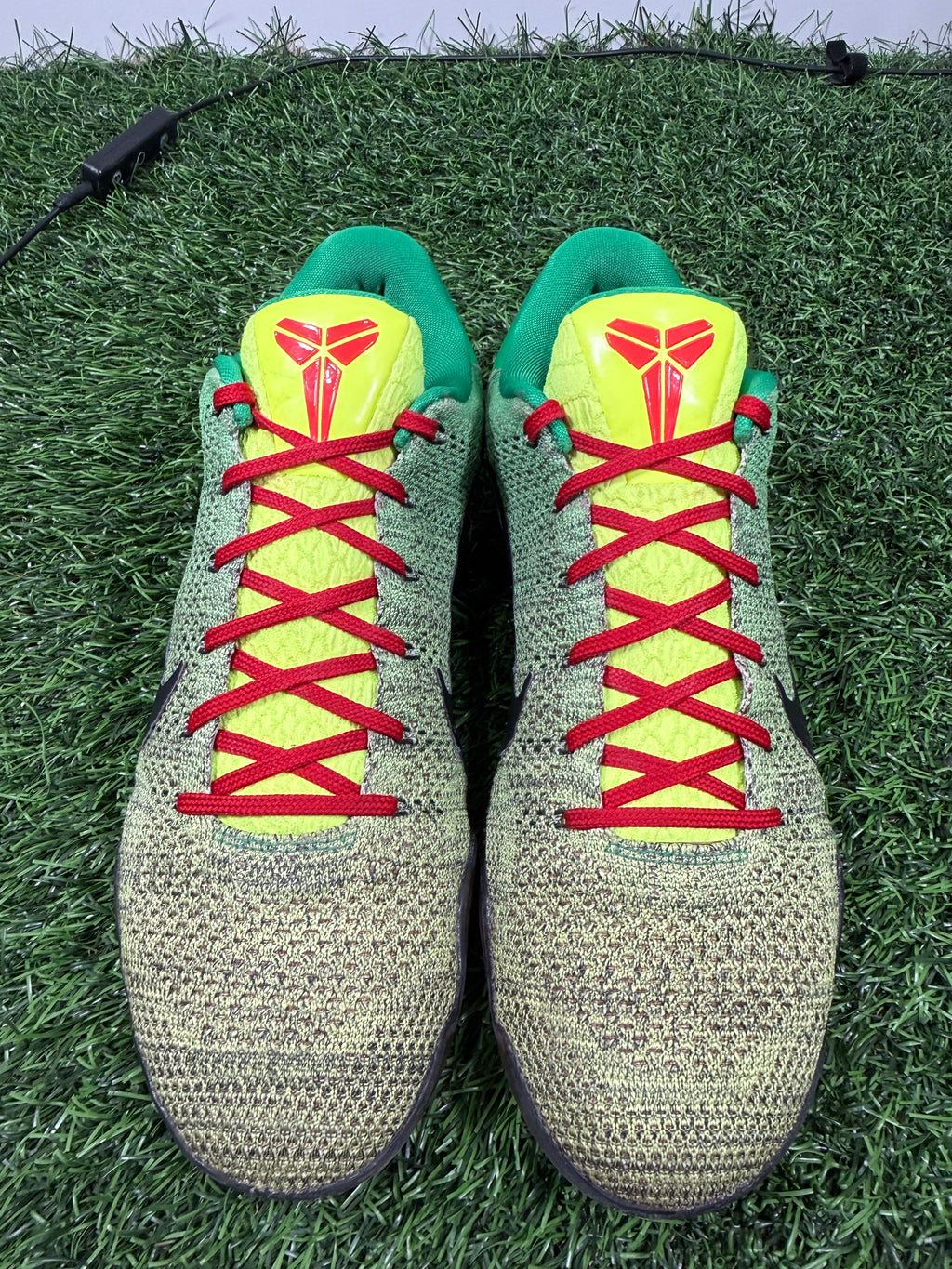 Kobe 11 ID “Grinch” (Size 11.5)
