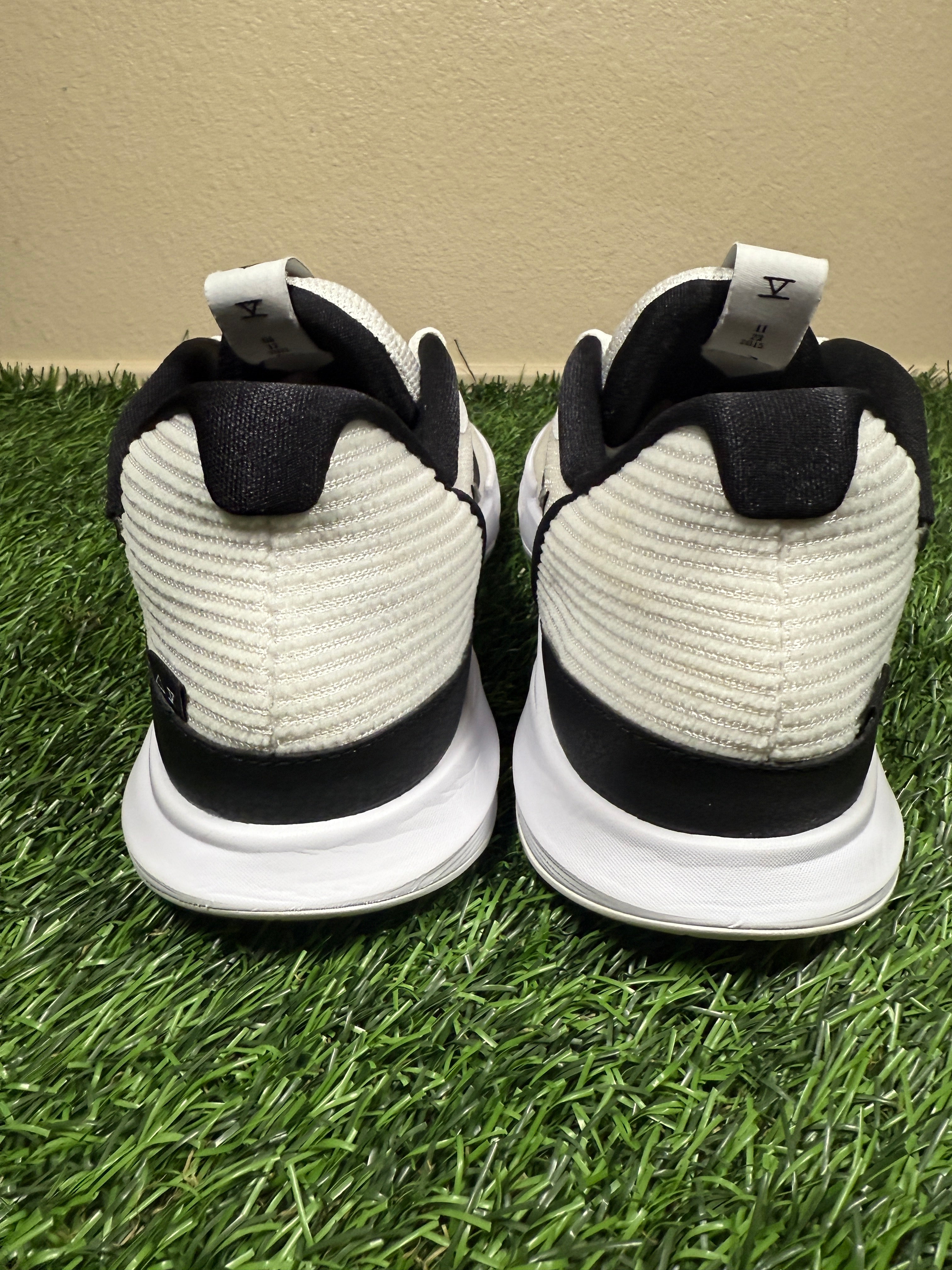 Kyrie 5 Low TB “White/Black” (Size 9.5)-Mase Kicks